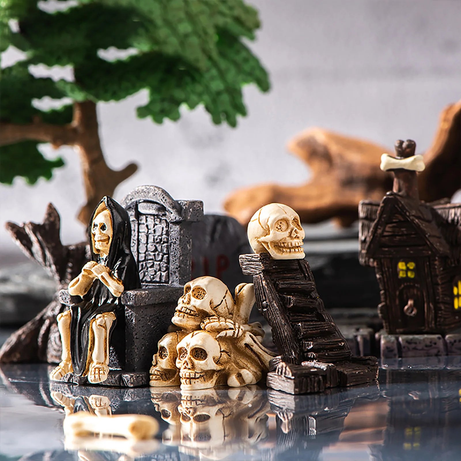 Halloween Small Ornament Skull Mummy Resurrection Ghost Festival Horror Resin Ornament Home Desktop Creative Decoration Supplies