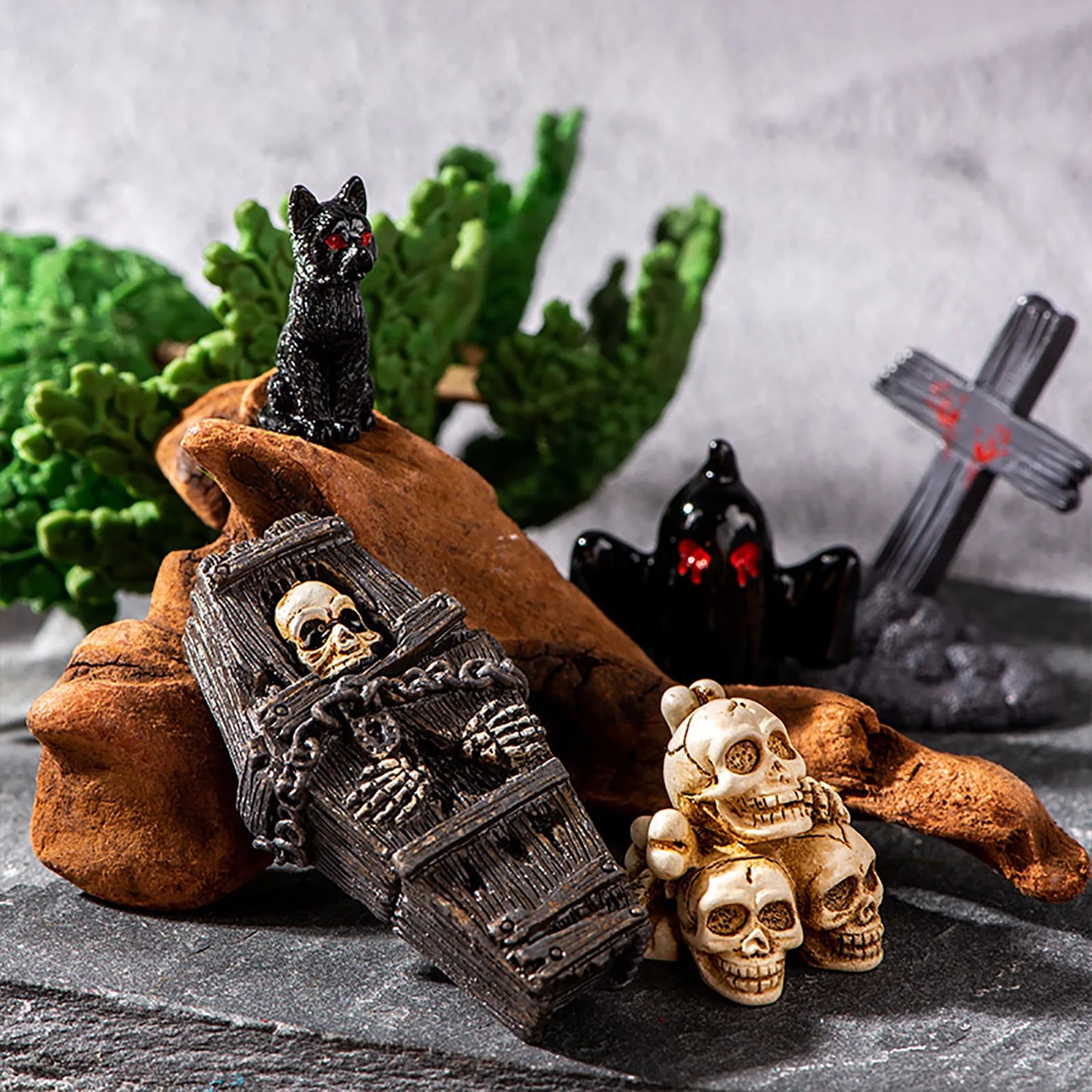 Halloween Small Ornament Skull Mummy Resurrection Ghost Festival Horror Resin Ornament Home Desktop Creative Decoration Supplies