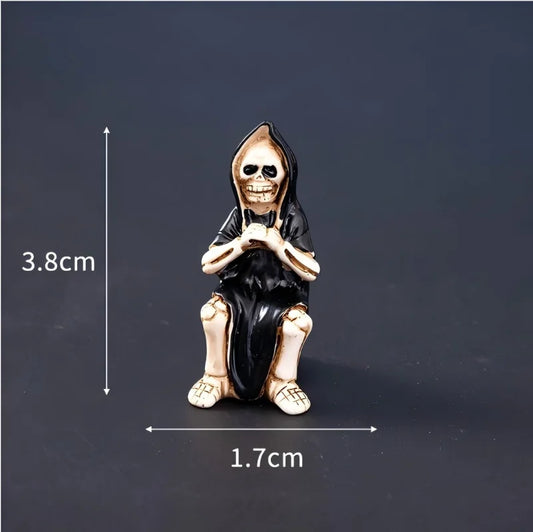 Halloween Small Ornament Skull Mummy Resurrection Ghost Festival Horror Resin Ornament Home Desktop Creative Decoration Supplies