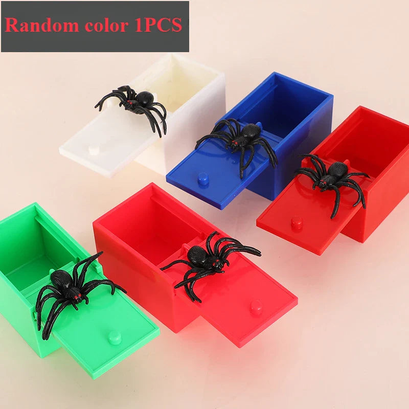 Surprise Creative Prank Spider Wood Packaging and Plastic Box Funny Spoof Toy Panic Gag Joke Holiday Gifts