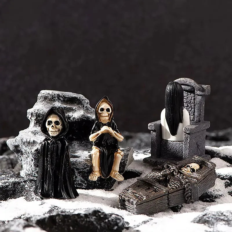 Halloween Small Ornament Skull Mummy Resurrection Ghost Festival Horror Resin Ornament Home Desktop Creative Decoration Supplies